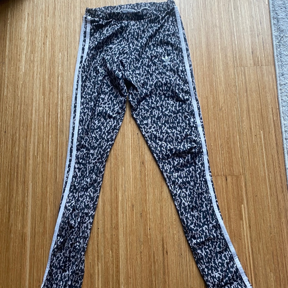 Adidas leggings